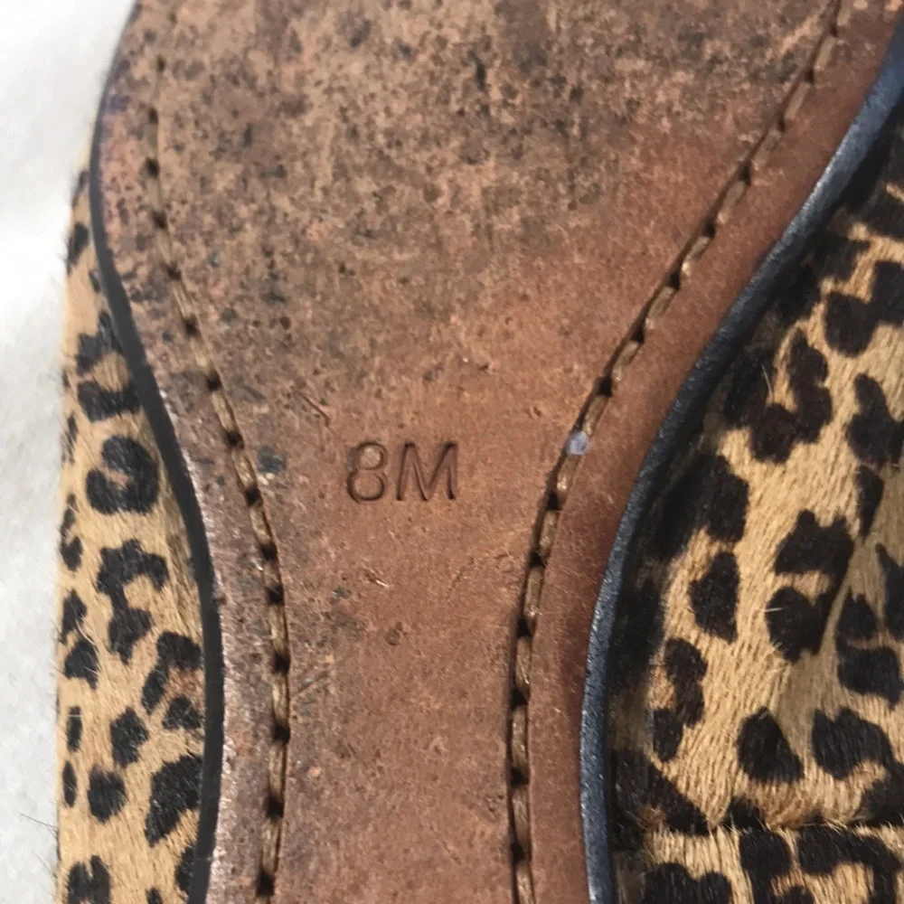 Donald J. Pliner Denda Leopard Print Women's Slip On Loafers with Red Trim Sz 8
